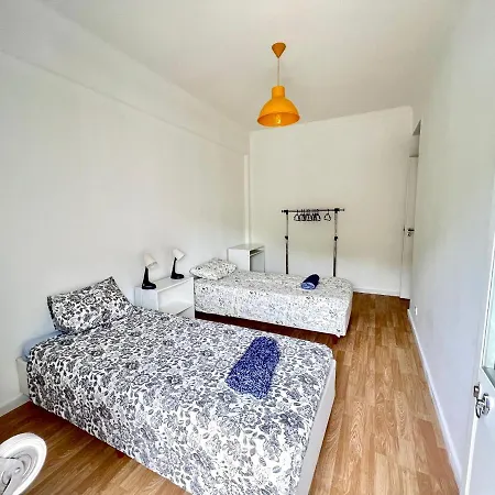 Big Flat Next To Lisbon And Caparica Appartement Almada